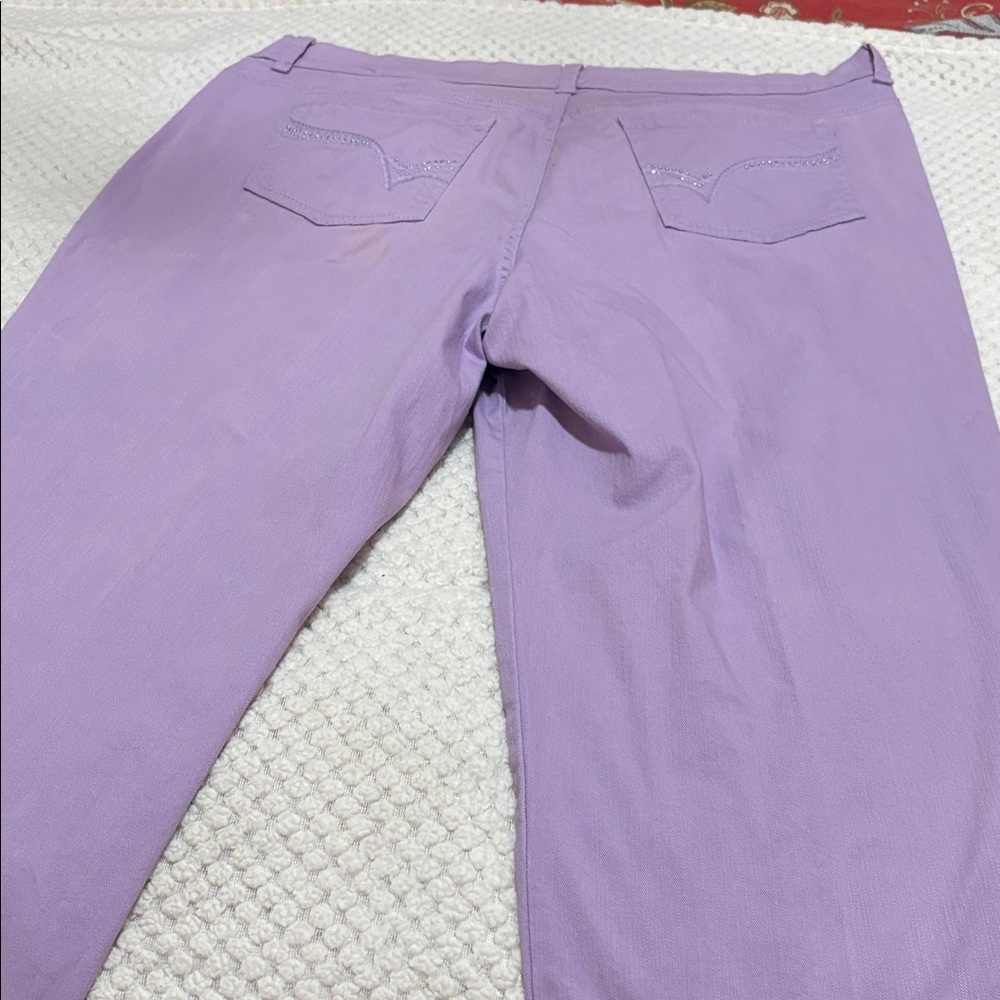 Gloria Vanderbilt Lavender Amanda Pants - Picture 4 of 10